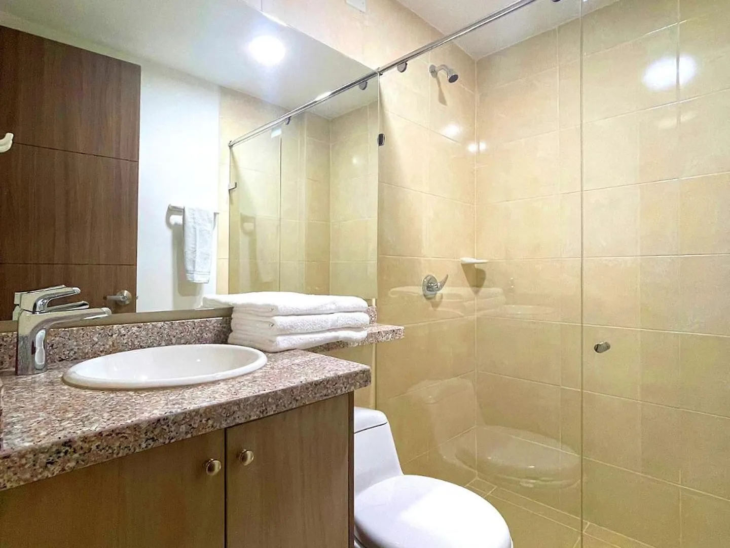 Hotel Prado 72 Inn Μπαρρανκίγια 4*,